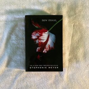 New Moon book (paperback)